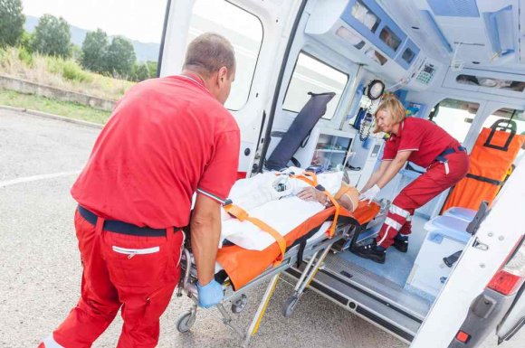 Si vous avez besoin d'un véhicule médicalisé ou d'une ambulance - Ambulances PYRENE à Banyuls-sur-Mer