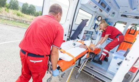 Si vous avez besoin d'un véhicule médicalisé ou d'une ambulance - Ambulances PYRENE à Banyuls-sur-Mer